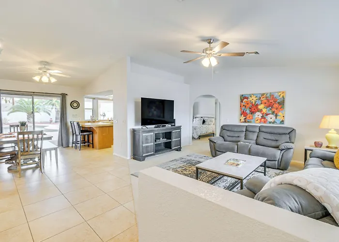 Lake Havasu Pool Home - 2 Mi From Main Launch Ramp