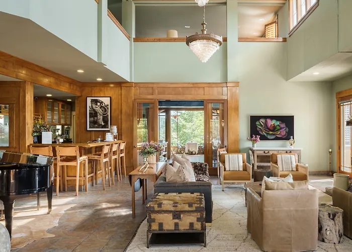 Orchard Hill