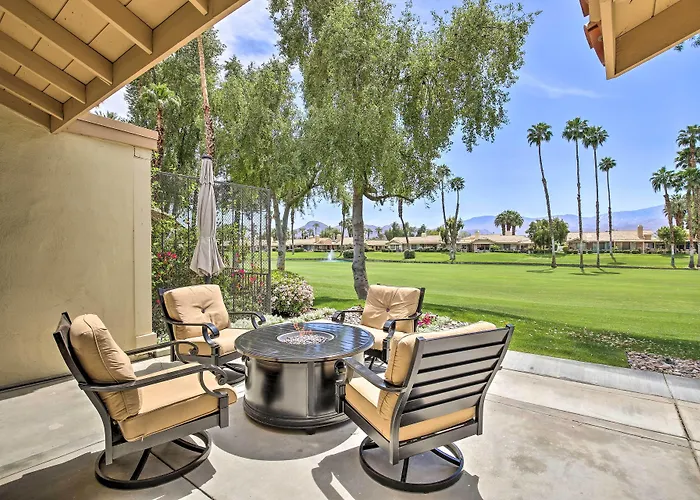 Palm Desert Escape W/ Patio, Grill & Fire Pit