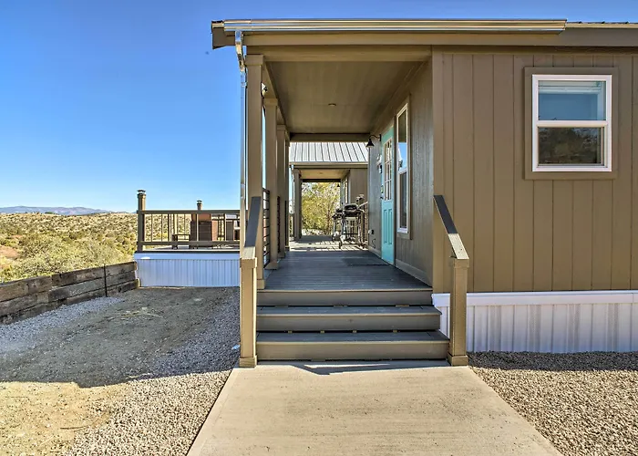 'The Roadrunner' - Silver City Oasis W/ Views!