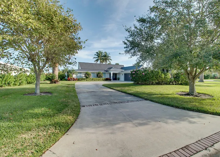 Lavish Vero Beach Escape With Pool, Patio + Dock!