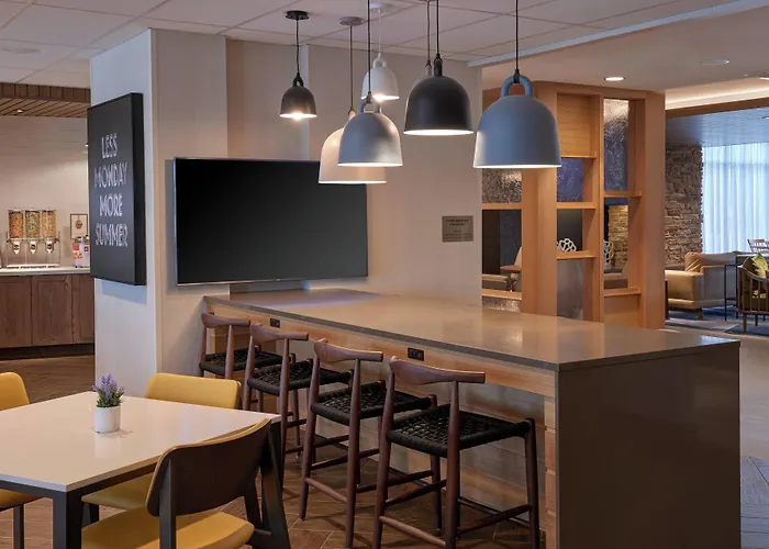 Fairfield Inn & Suites By Marriott Midland
