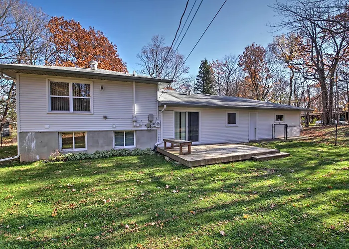 Quaint Duluth Hideaway W/ Private Fenced-In Yard!