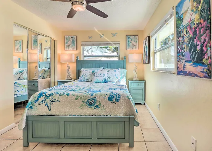 Pet-Friendly Dunedin Townhome W/ Private Yard