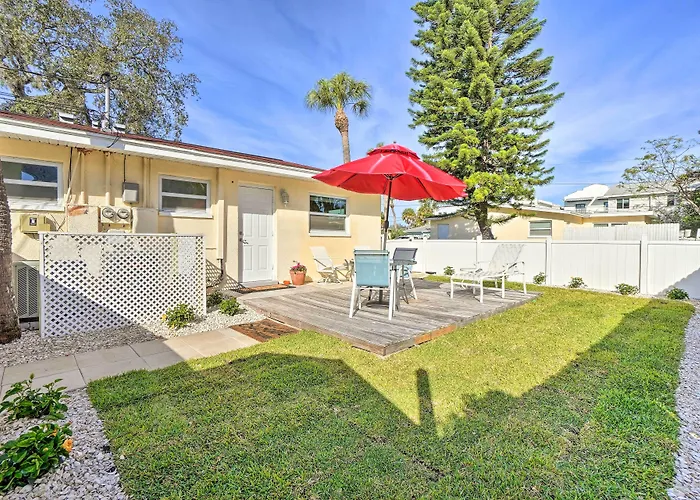 Pet-Friendly Dunedin Townhome W/ Private Yard