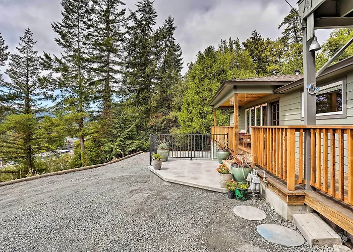 'Coastal Soul' Arcata Area California Home