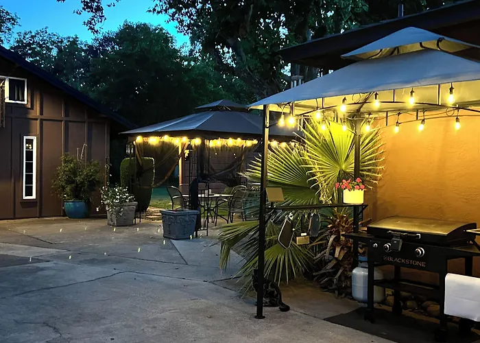 Private Getaway With All The Amenities