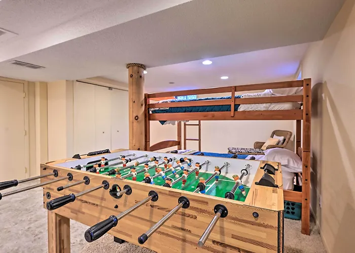 Four-Season Home On Scenic Bluff Country Acreage!