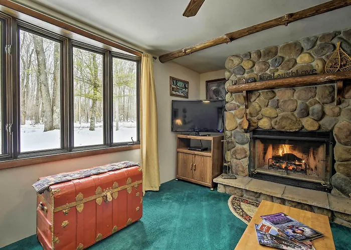 Cabin Near To Lakes, Atving, Skiing & Nat'L Forest