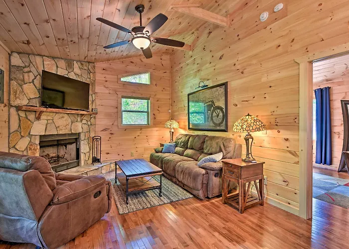 Custom Mtn Cabin By Hiking/Motorcycle Routes!