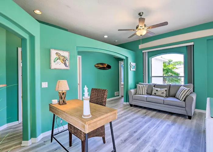 Merritt Island Home With Grill & Saltwater Pool