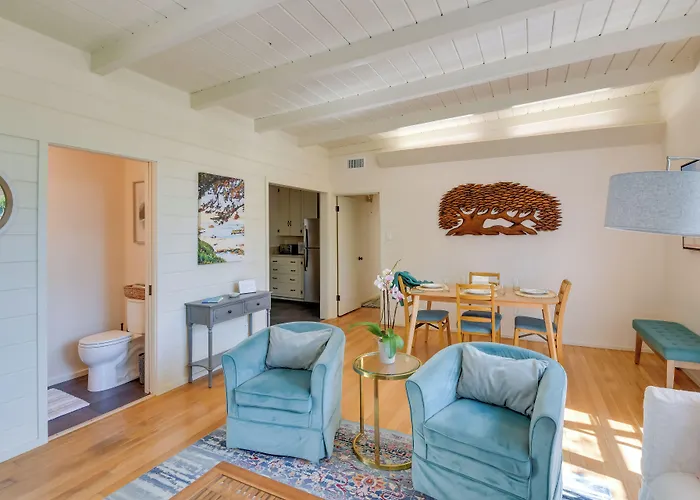Vacation Rental Home ~ 1 Mi To Carmel Beach!