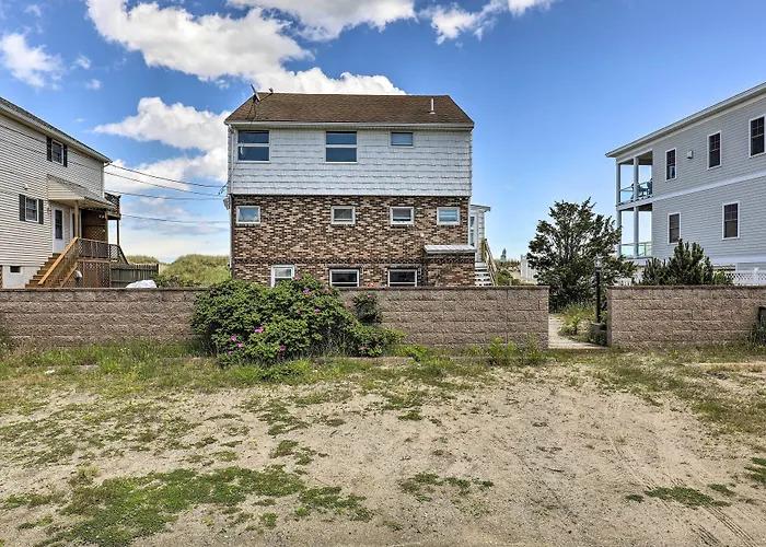 Charming Oceanfront Home On Salisbury Beach