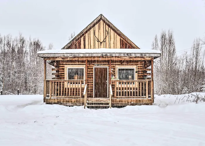 'Snowshoe Cabin' W/ Gas Grill: Fish & Hike!