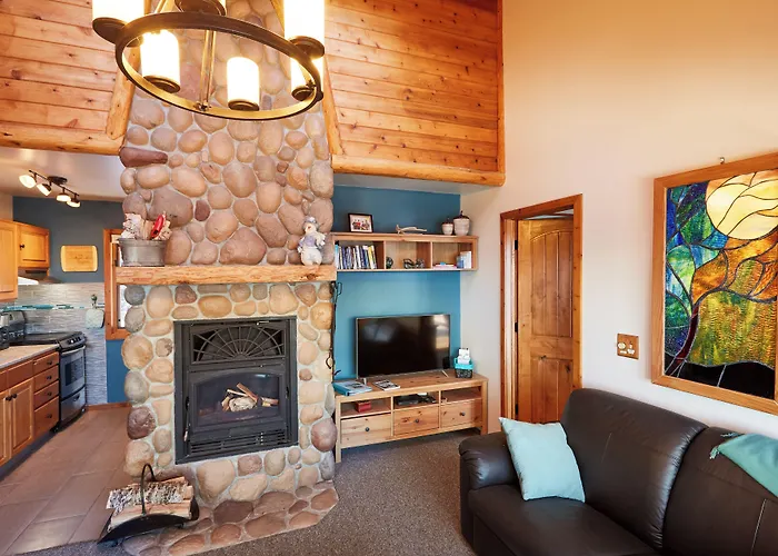 Heart Of Superior Lake Cabin: 15 Mi To Lutsen Mtn!
