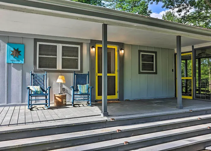 Rustic Hideaway W/ Fire Pit < 1 Mi To River!
