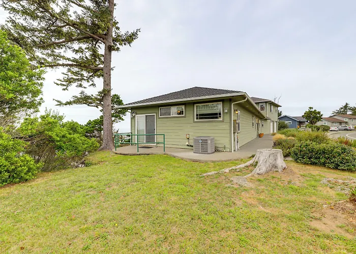 Crescent City Getaway W/ Panoramic Ocean Views!