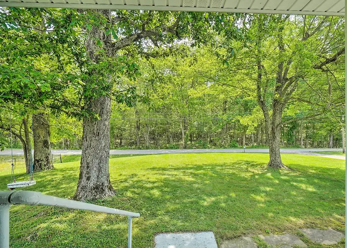 Historic Sparta Home Near Waterfalls & Hikes!