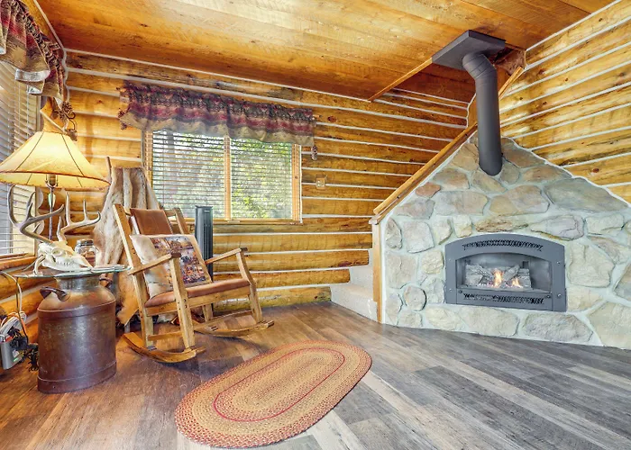 Jemez Springs Cabin W/ Stunning Mtn Views!