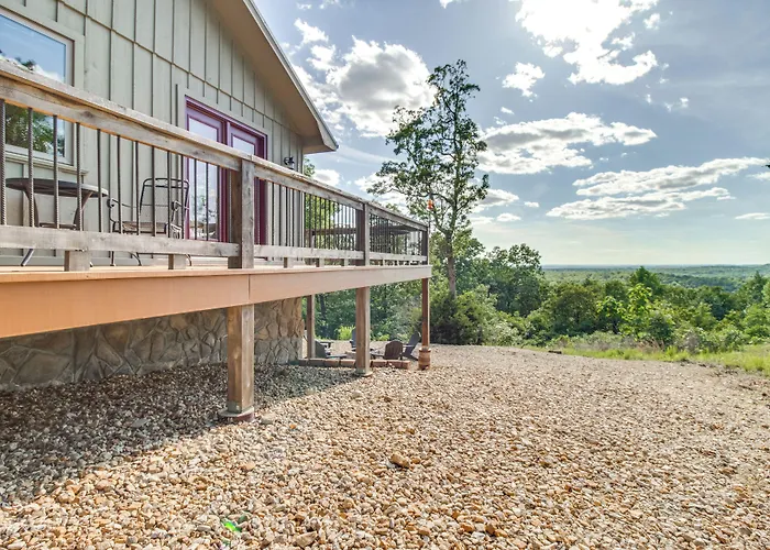 Mountain Home Cabin Rental W/ Fire Pit!
