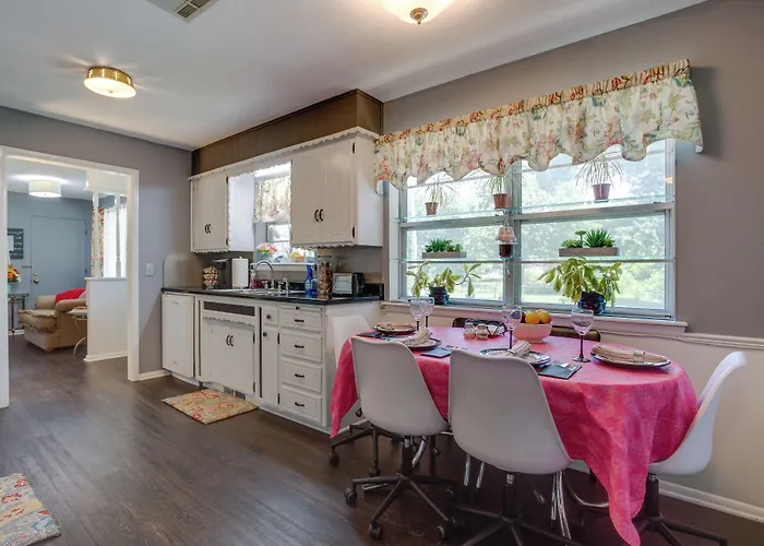 Norman Home W/ Yard, Walk To Park & Ou Campus!
