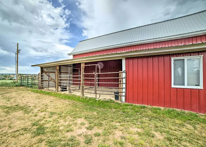 Walkout Apartment W/ Mtn View On Cortez Ranch