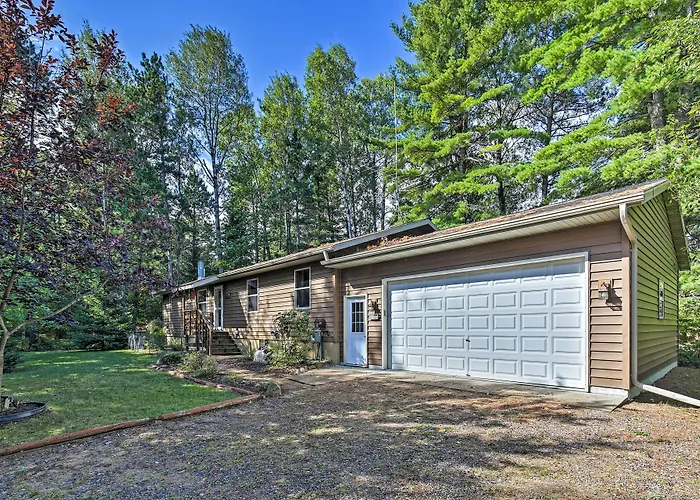 Lakefront Family Getaway W/ Private Deck & Dock!