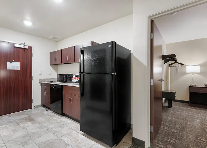 Cobblestone Hotel & Suites - Urbana