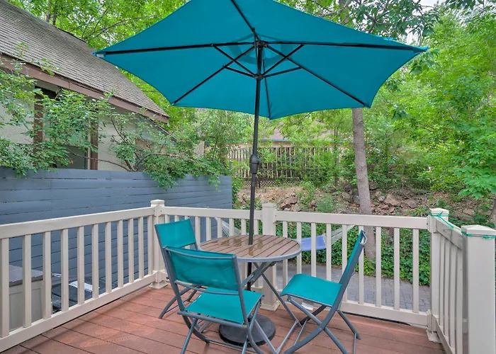 Creekside Home W/ Patio, Walk To Manitou Incline!