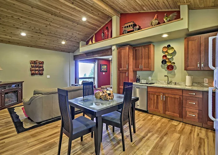 Picturesque Port Angeles Cabin W/ Fire Pit!
