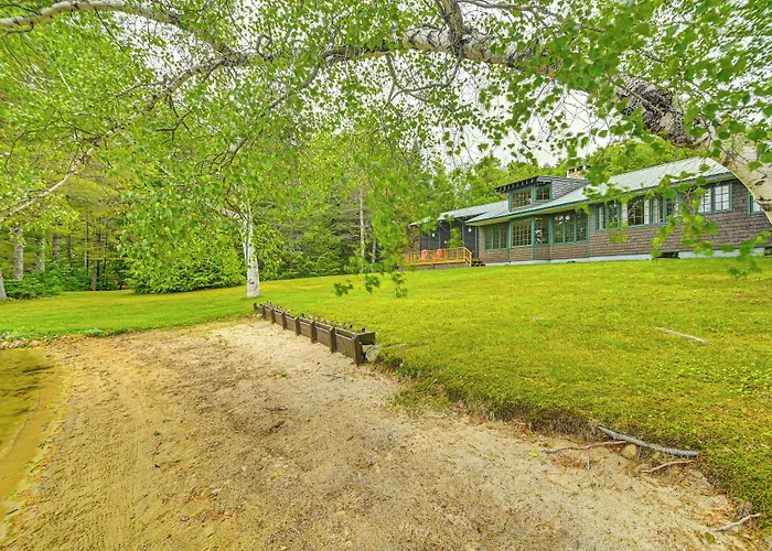 Lakefront Escape W/ Deck & Kayaks In Lovell!