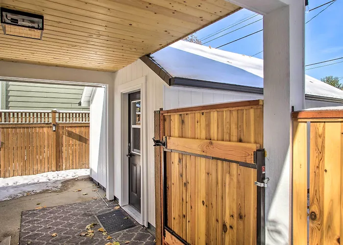 Cozy Coeur D'Alene Getaway W/ Fire Pit, Near Dtwn