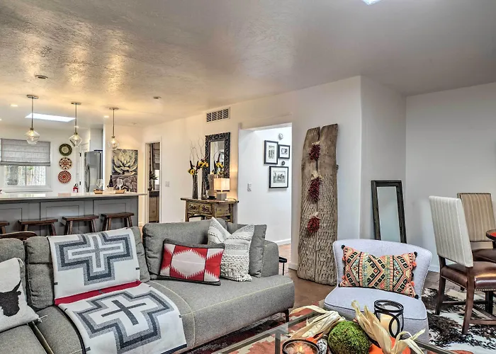 Modern Condo W/ Santa Fe Charm 1 Mi To Plaza