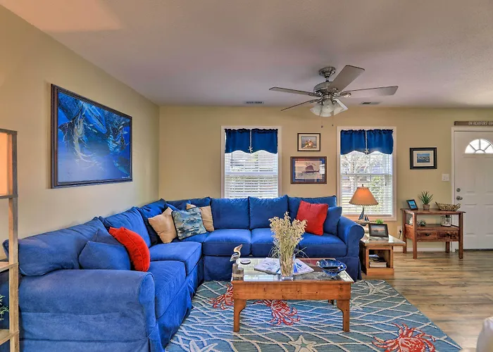 Beaufort Pad W/ Patio: 3 Blocks To Waterfront!