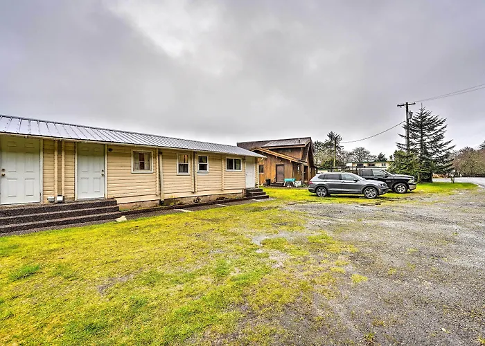 Waterfront Sekiu Escape - 9 Mi To Neah Bay!