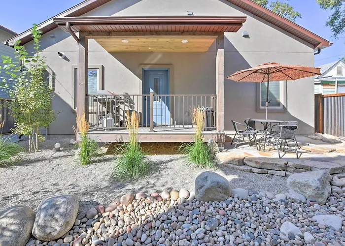 Charming Buena Vista Home ~ 1 Block To Main Street