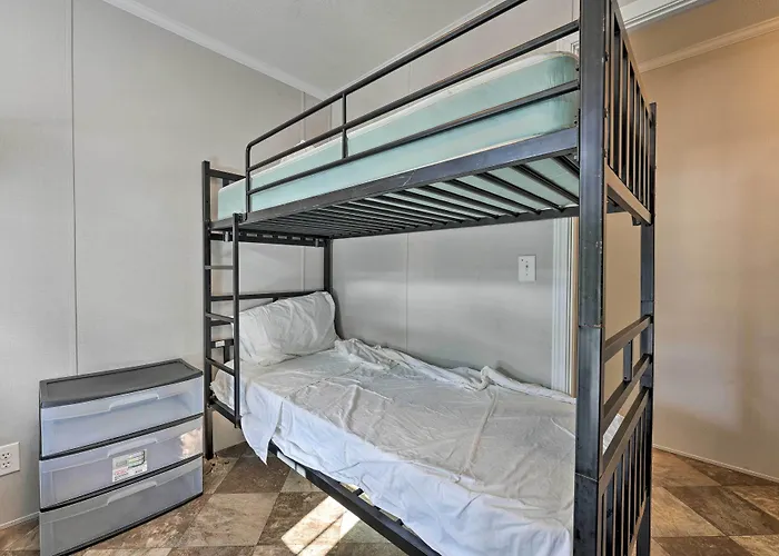 Pet-Friendly Cassolopis Escape, Near Lake!