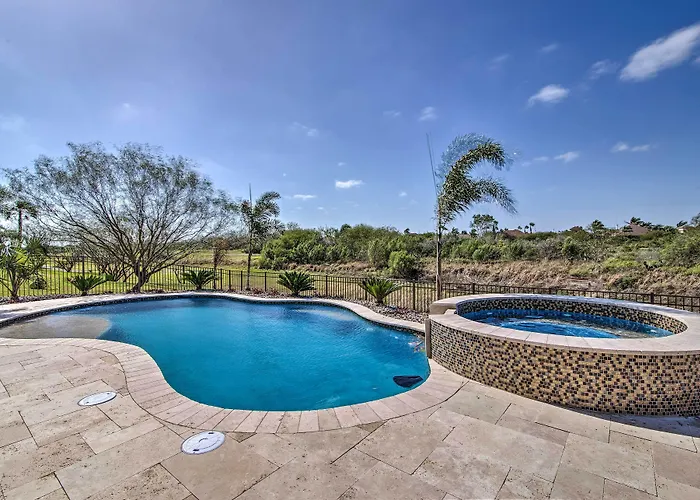 South Padre Paradise W/ Saltwater Pool Near Golf!