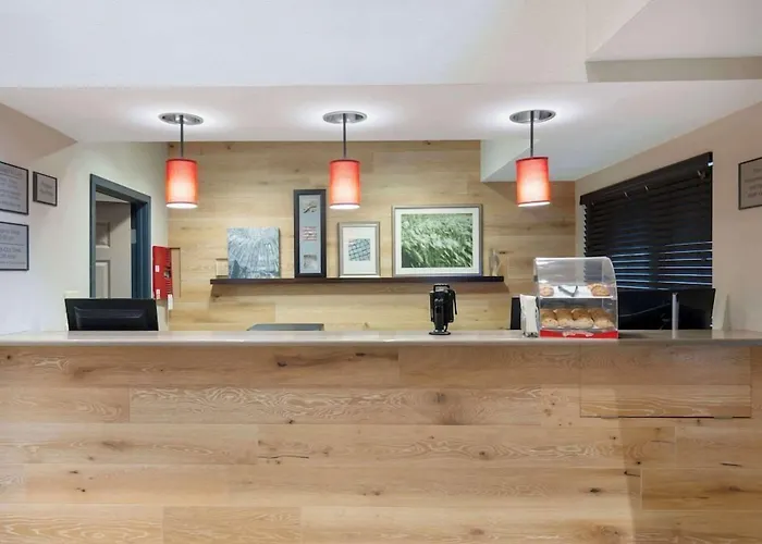 Country Inn & Suites By Radisson, Columbia, Mo