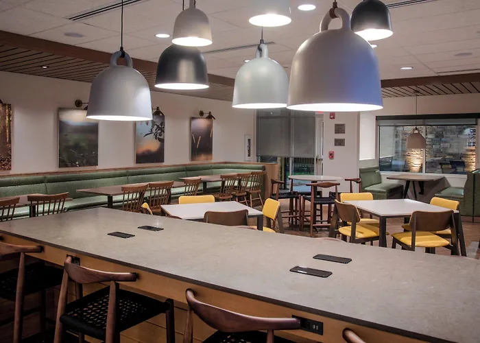 Fairfield Inn & Suites By Marriott Little Rock Airport