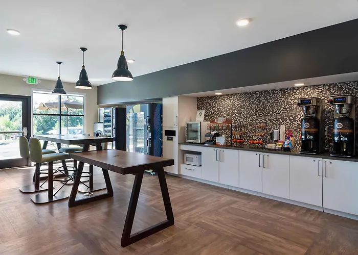Extended Stay America Premier Suites - Atlanta - Newnan