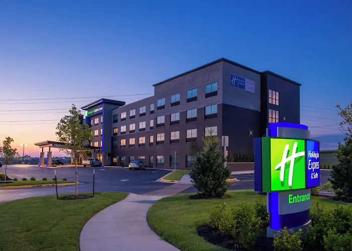 Holiday Inn Express & Suites - Olathe West By Ihg