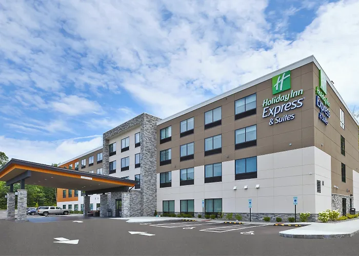 Holiday Inn Express & Suites Painesville - Concord By Ihg