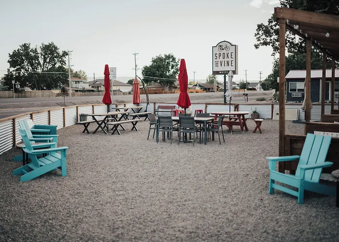 Spoke And Vine Motel