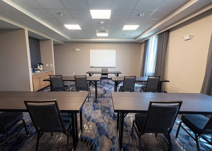 Fairfield By Marriott Inn & Suites Fond Du Lac