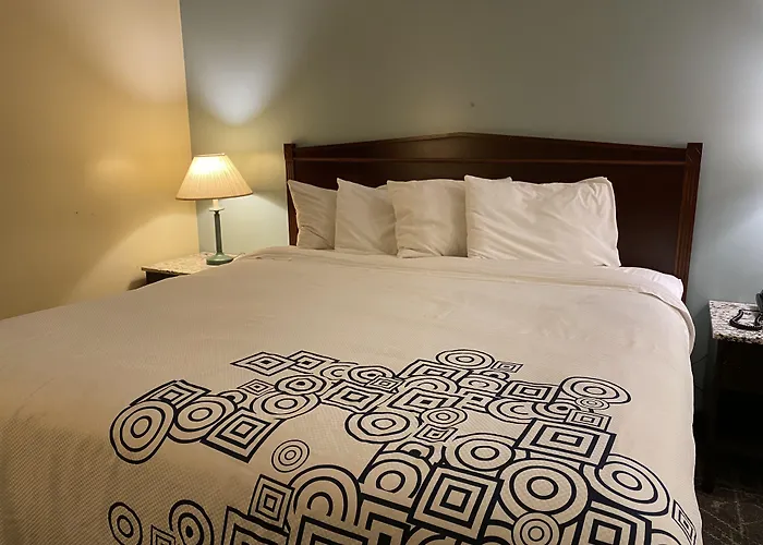 Knights Inn & Suites Dublin