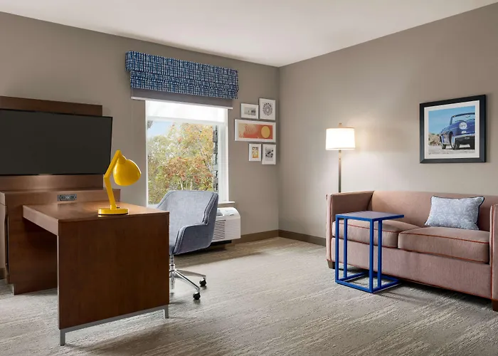 Hampton Inn & Suites Ocean City West