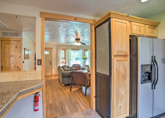 Well-Appointed Fruita Townhome: Hike & Bike Nearby
