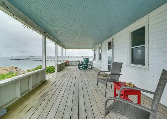 Historic Cottage W/ Beautiful Oceanfront View