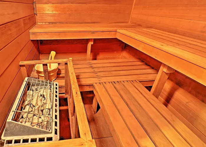 Cozy Home W/ Sauna: Mins To Stowe Mountain Resort